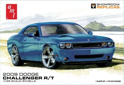 AMT 1:25 2009 Dodge Challenger R/T