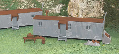 BACHMANN, USA RAILROAD WORK SHEDS (2 ),GREY & OXIDE RED, HO SCALE