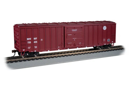 BACHMANN BNSF #725425 ACF 50.5FT O/SIDEBRACED SLDG DR BOXCAR+LOAD. HO SCALE