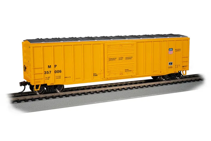 BACHMANN U/PACIFIC #357006 ACF 50.5FT O/SIDE BRACED SLDG DR BOXCAR. HO SCALE