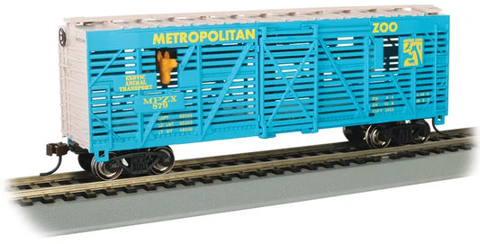 BACHMANN METROPOLITAN ZOO #879 40FT STOCK CAR WITH LLAMA. HO SCALE