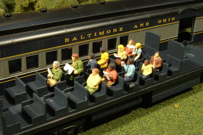 BACHMANN WAIST UP SEATED PASSENGERS. 12.FIGURES. HO SCALE