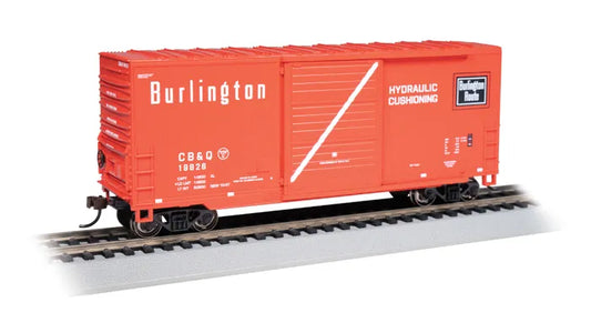 BACHMANN BURLINGTON #19826 40FT HI-CUBESLIDING DOOR BOXCAR. HO SCALE