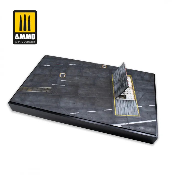 AMMO, 1:48 US Aircraft Carrier Light Deck Section (Nimitz-class)