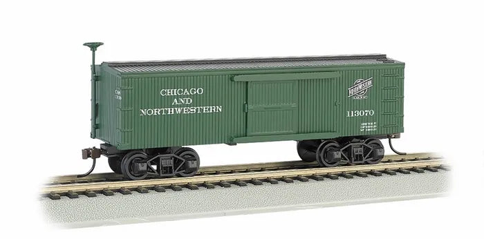 BACHMANN CHICAGO & NORTHWESTERN OLD TIMEBOX CAR, HO SCALE