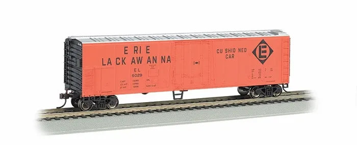 BACHMANN ERIE LACKAWANNA 50FT STEEL REEFER. HO SCALE