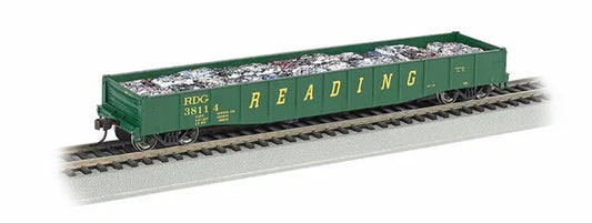 BACHMANN READING #38114 50.5FT DROP ENDGONDOLA W/CRUSHED CARS LOAD HO SCALE