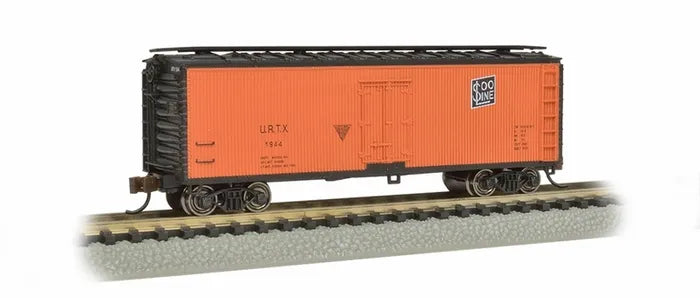 BACHMANN UNION/SOO LINE URTX1944 40FT WOOD SIDE REEFER. HO SCALE