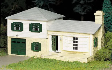 BACHMANN SPLIT LEVEL HOUSE, O SCALE