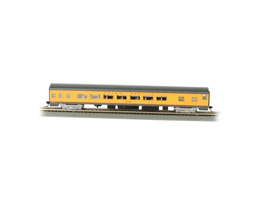 BACHMANN UNION PACIFIC SMOOTH SIDE COACHWITH LIT INTERIOR, HO SCALE