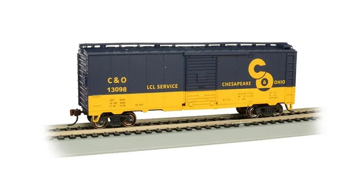 BACHMANN CHESAPEAKE & OHIO #13098 40FT BOXCAR. HO SCALE