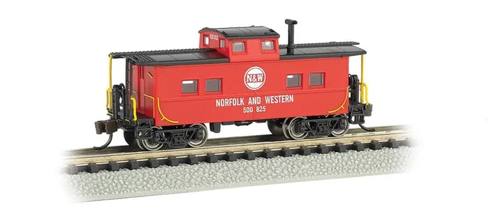 BACHMANN NORFOLK & WESTERN #500825 NE STYLE STEEL CUPOLA CABOOSE. N SCALE