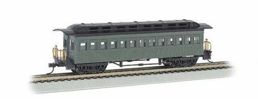 BACHMANN COACH 1860-80 ERA PAINTED, UNLETTERED, GREEN. HO SCALE