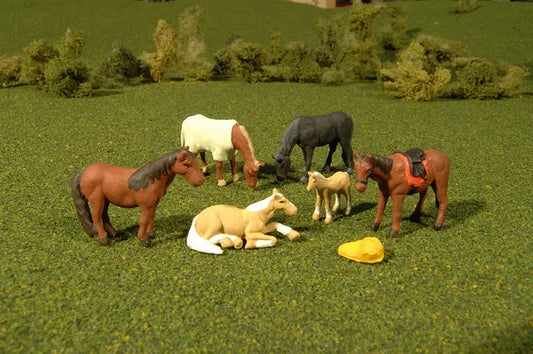 BACHMANN HORSES, 6 FIGURES, O SCALE